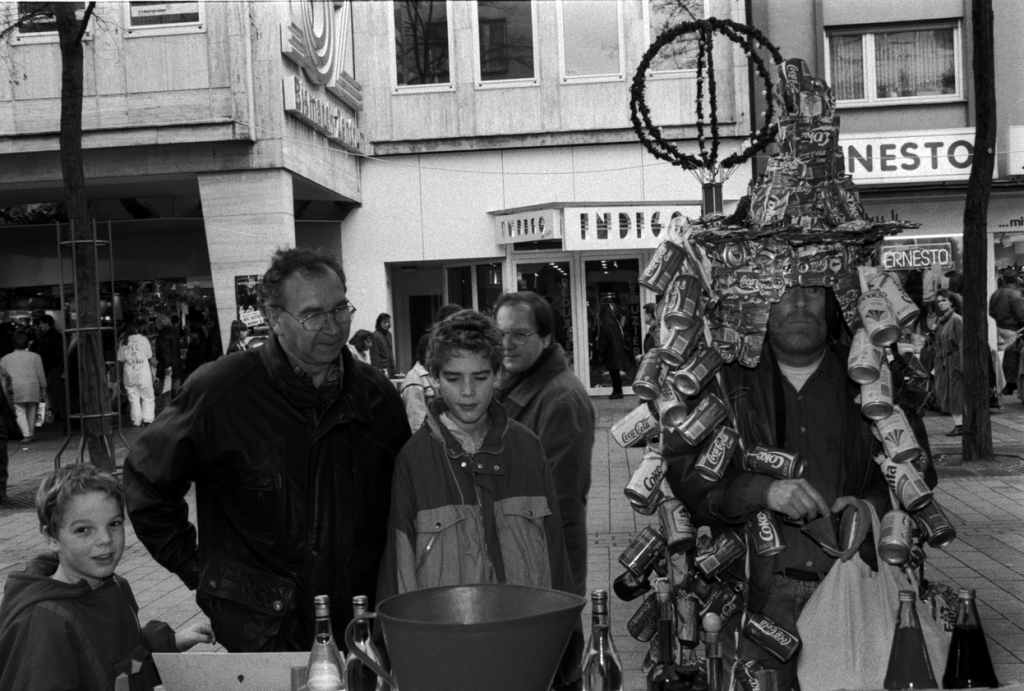 Dosenspaziergang in Ludwigshafen am Rhein am 18.12.1993, Foto Manfred Rinderspacher