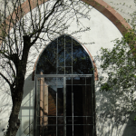 Sakraler Windfang: Eingang Pfarrkirche 